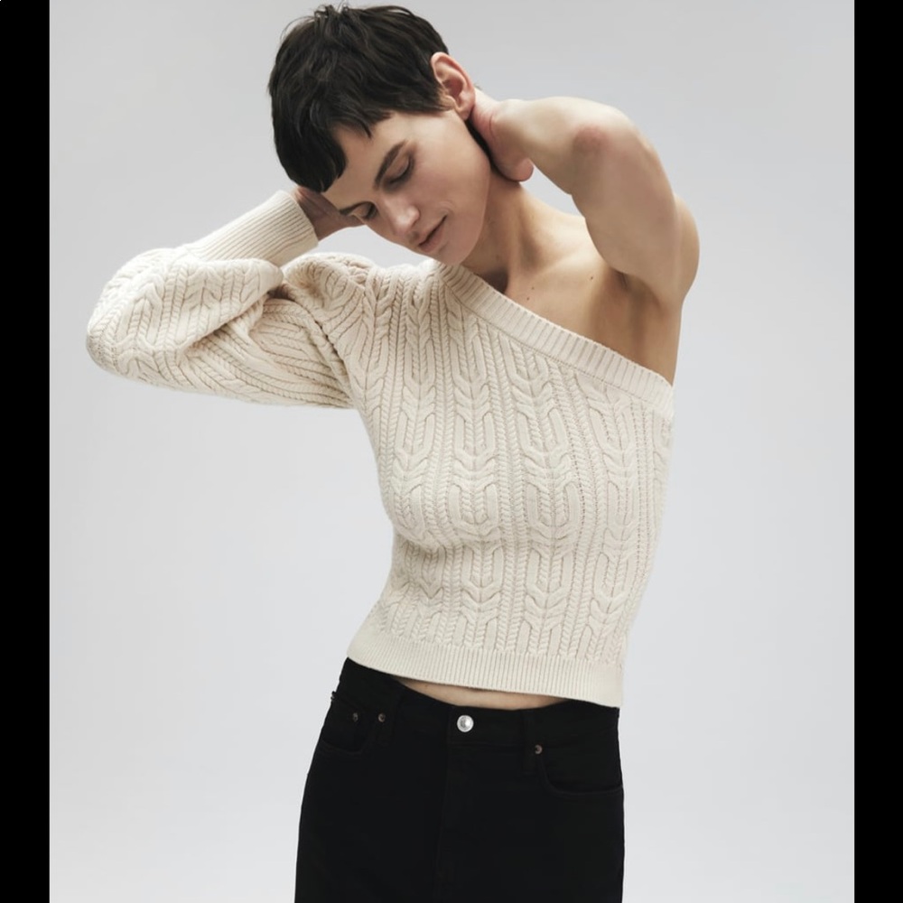 ZARA CREAM WHITE ASYMMETRIC KNIT SWEATER SMALL - Picture 2 of 6